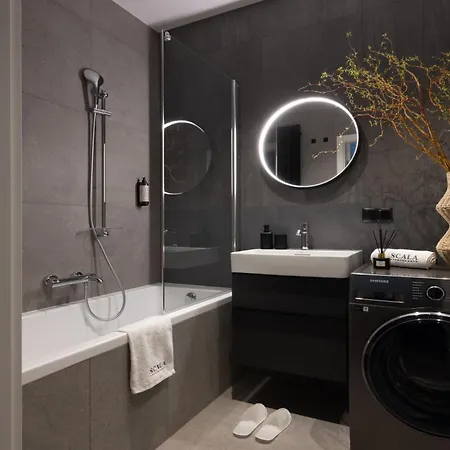 Scala By Moderna Profit * Gdansk